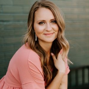 Meet your Posher, Brooke